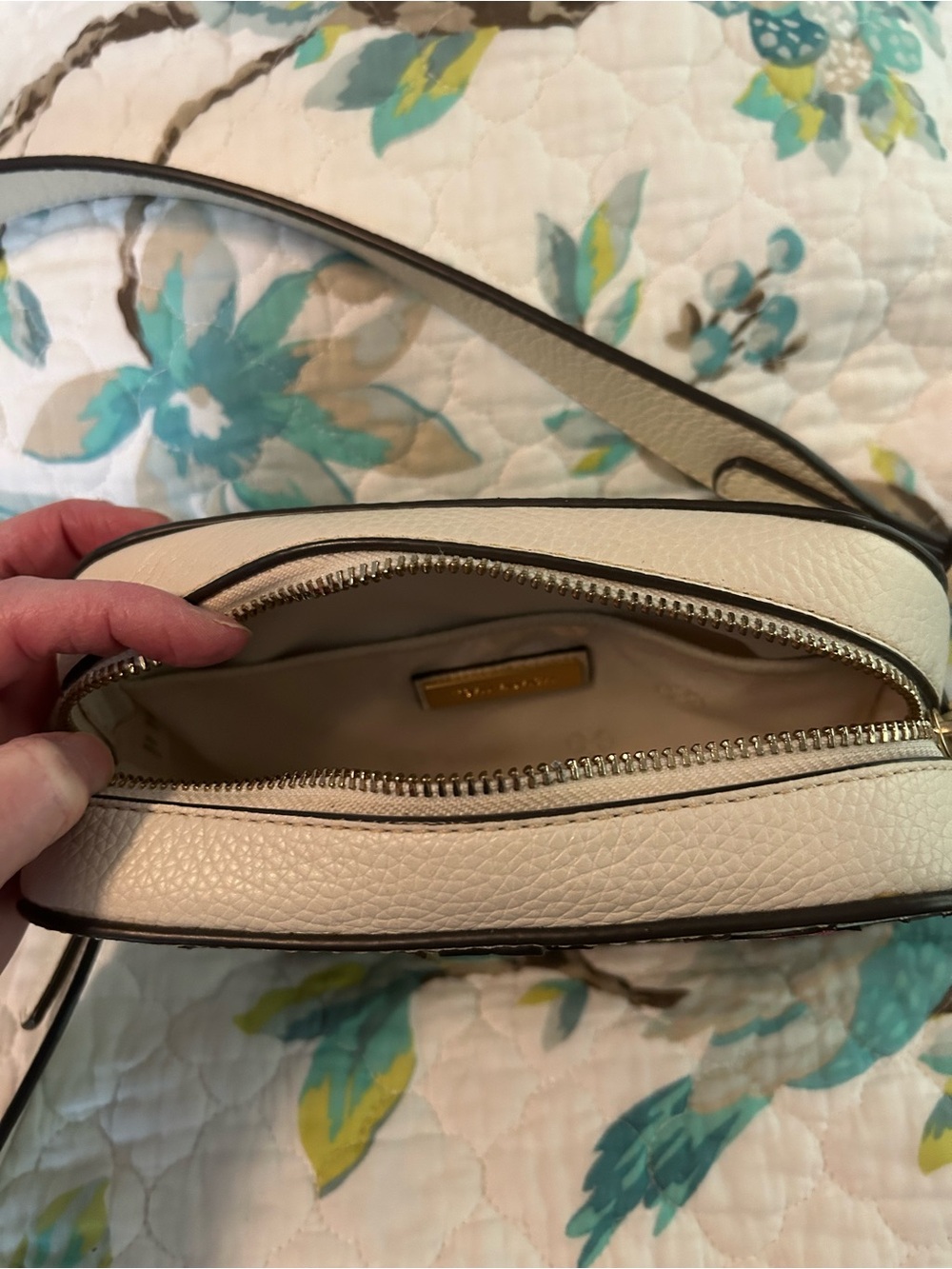 Beautiful Tory crossbody - Picture 7 of 7